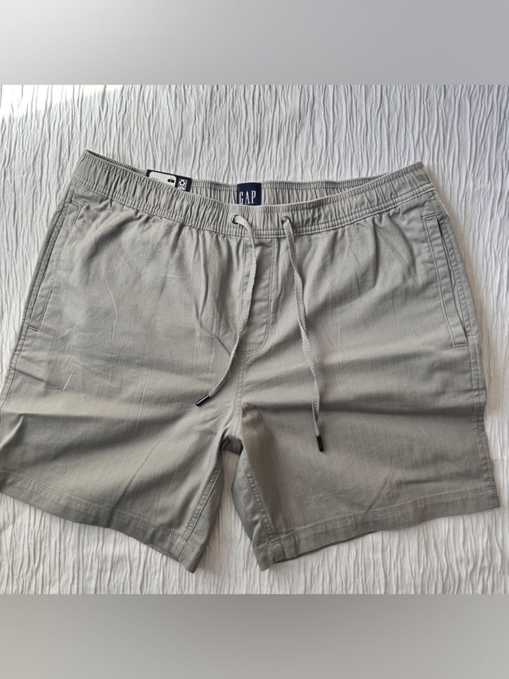 GAP Pull On Shorts Mens Large L Gray Elastic Waist Stretch Casual NWT